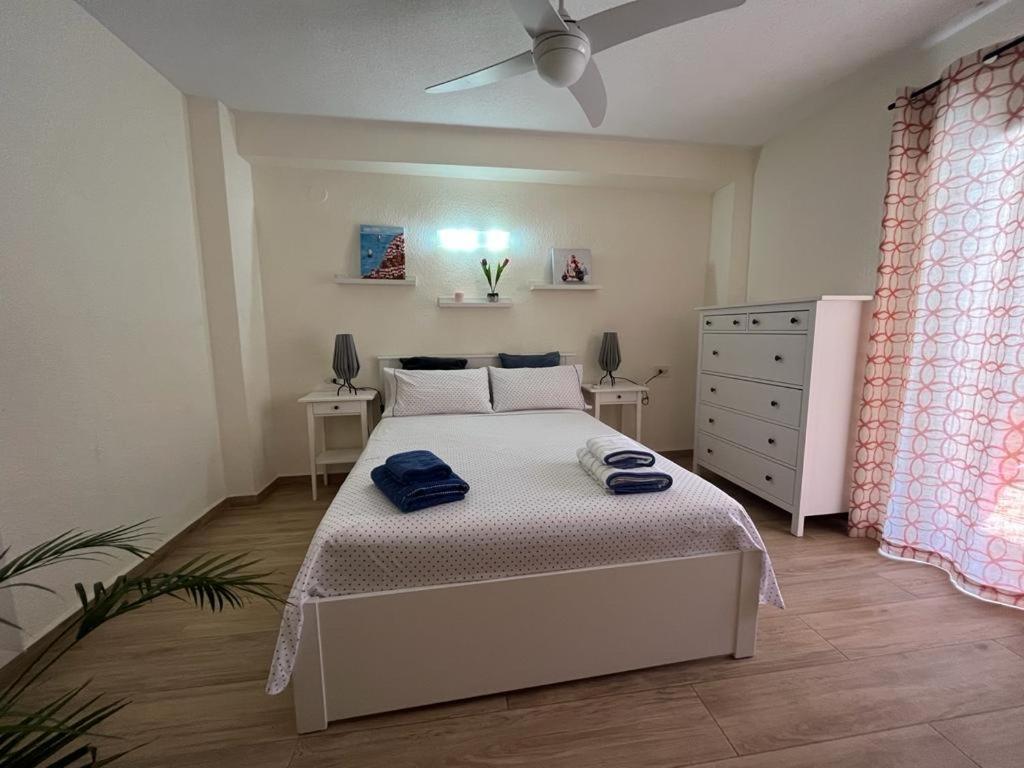 Apartamento 2 Dormitorios En Primera Linea De Playa San Cristobal Альмуньєкар Екстер'єр фото