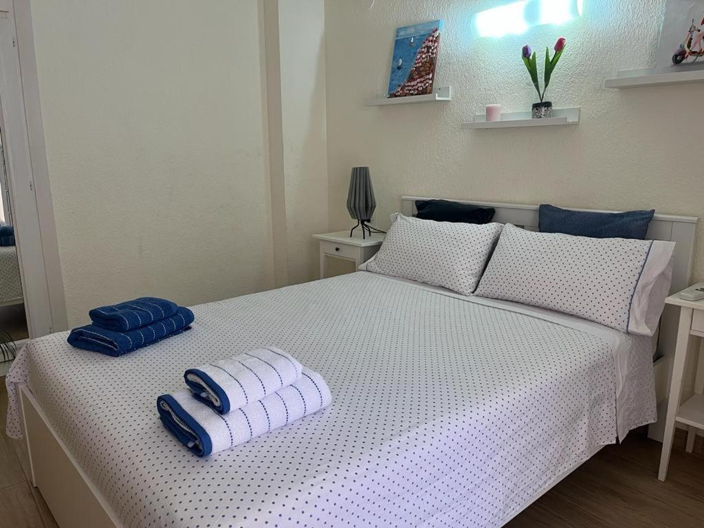 Apartamento 2 Dormitorios En Primera Linea De Playa San Cristobal Альмуньєкар Екстер'єр фото